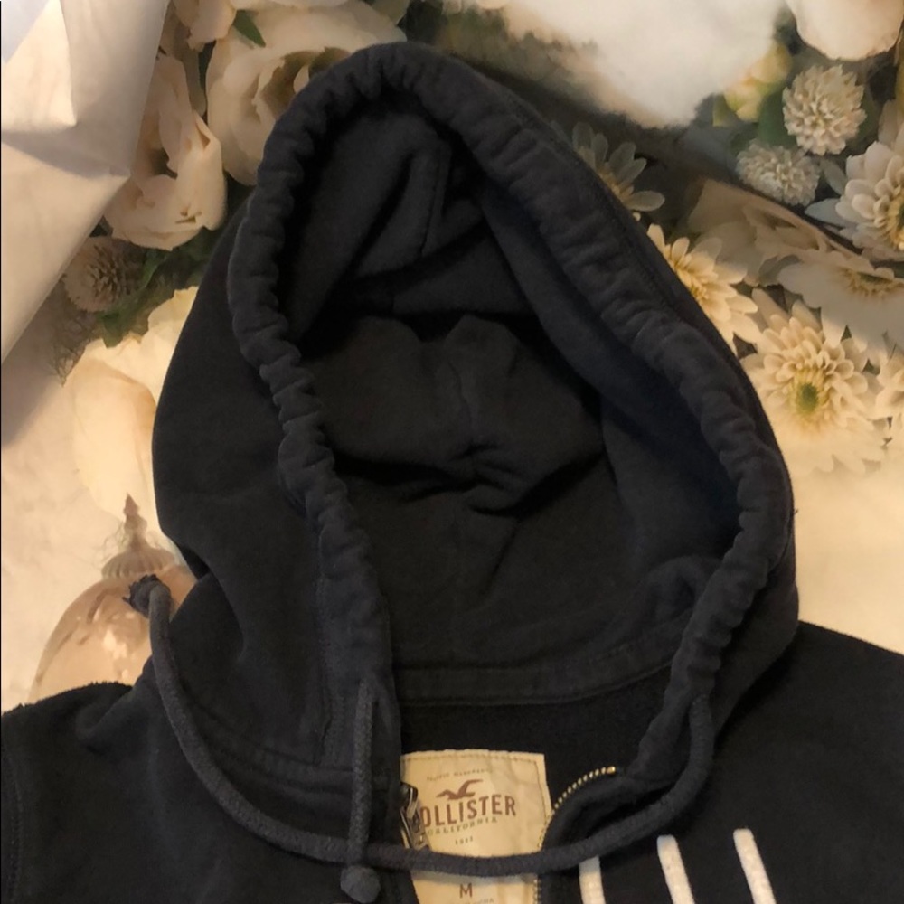 Used jacket by hollister size M - Picture 3 of 14